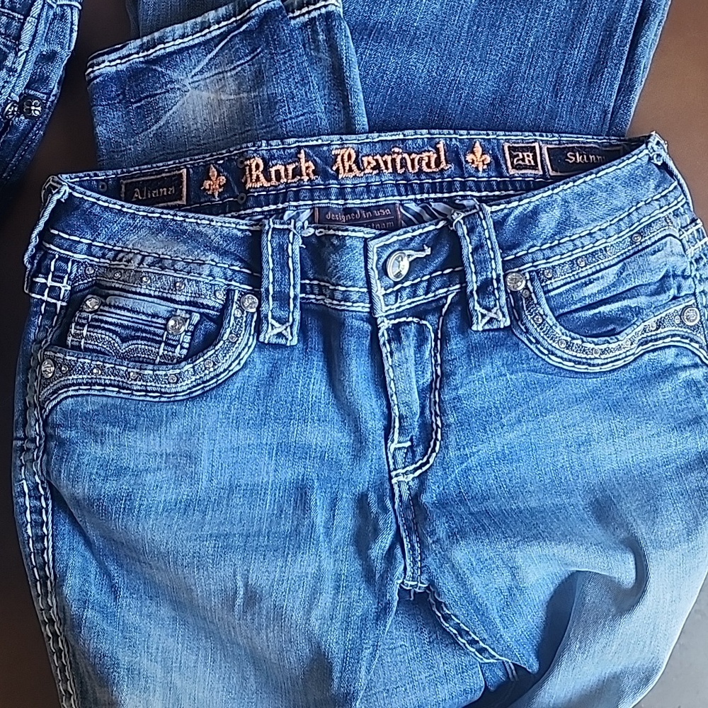 Jeans - Picture 3 of 4